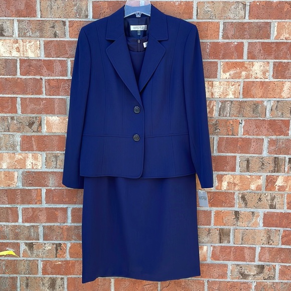 Kasper Dresses & Skirts - Kasper NWT Size 16 Shift Dress with matching Blazer Navy Blue Office Career